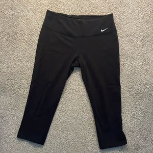Nike Cropped Leggings M